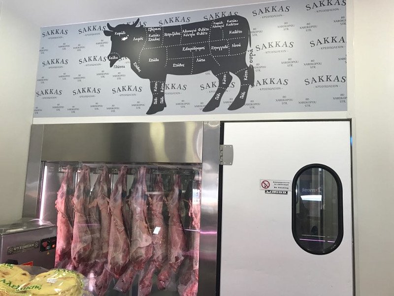 Πριν από ένα χρόνο ήταν με κοστούμι σε φαρμακευτική, σήμερα κρεοπώλης στην Καλλιθέα [εικόνες & βίντεο] | iefimerida.gr 6