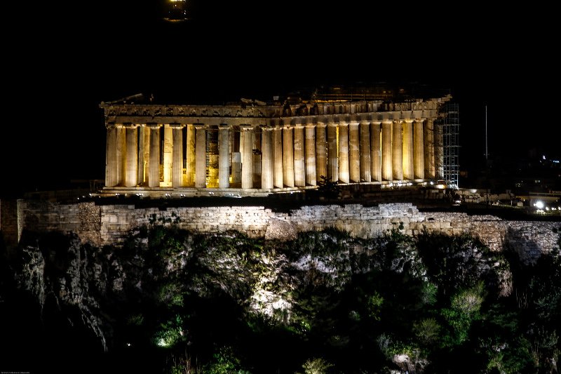 Στο σκοτάδι η Ακρόπολη και η Βουλή των Ελλήνων για την «Ωρα της Γης» [εικόνες]  | iefimerida.gr 0