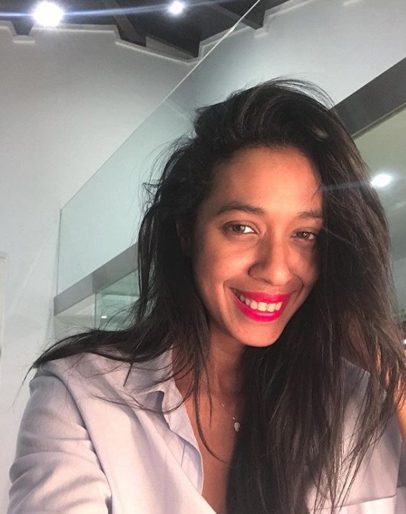 Survivor 2: Αυτή είναι η Ινδή σύντροφος του Τεό Θεοδωρόπουλου [εικόνες] | iefimerida.gr 12