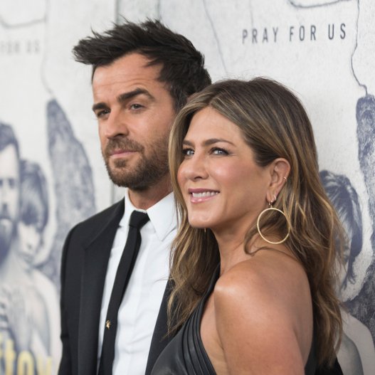 Με νέα σύντροφο ο Τζάστιν Θέρου- 20 χρόνια νεότερη από την Τζένιφερ Ανιστον [εικόνες]  | iefimerida.gr 3