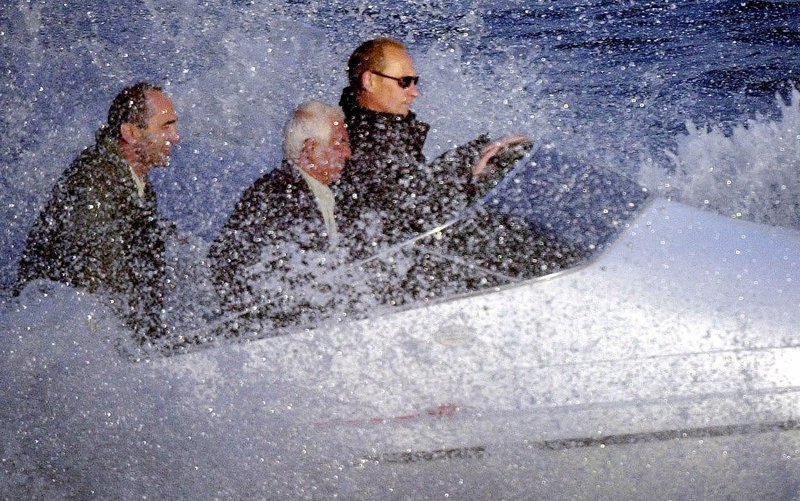 Η φρενήρης άνοδος του «τσάρου» Πούτιν -Από την KGB, απόλυτος άρχοντας στο Κρεμλίνο [εικόνες] | iefimerida.gr 14