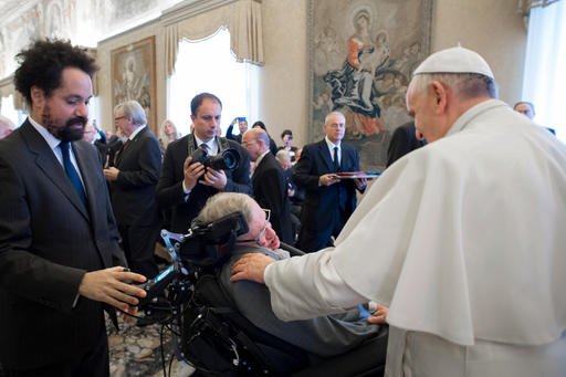 Εφυγε από τη ζωή ο αστροφυσικός Στίβεν Χόκινγκ -Του είχαν πει πως θα πεθάνει στα 23, έφτασε τα 76 [εικόνες & βίντεο] | iefimerida.gr 9