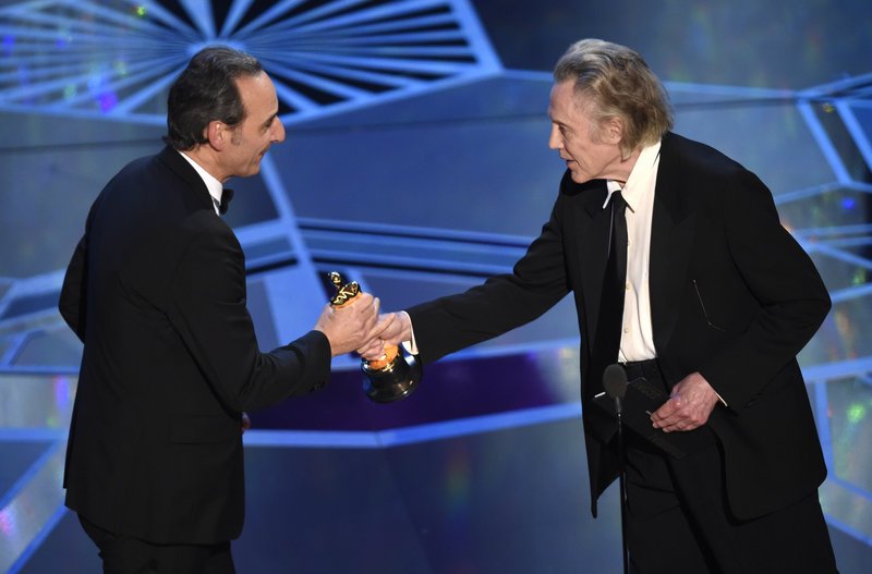 Οσκαρ Μουσικής στον σπουδαίο Αλεξάντρ Ντεσπλά -Το αφιέρωσε στην Ελληνίδα μητέρα του [βίντεο]  | iefimerida.gr 2