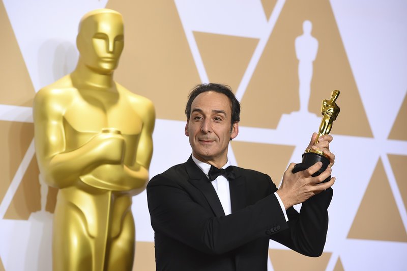 Οσκαρ Μουσικής στον σπουδαίο Αλεξάντρ Ντεσπλά -Το αφιέρωσε στην Ελληνίδα μητέρα του [βίντεο]  | iefimerida.gr 4