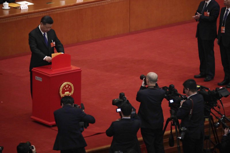 Παντοδύναμος Σι Τζίπινγκ -Ορκίστηκε εκ νέου πρόεδρος της Κίνας [εικόνες] | iefimerida.gr 6