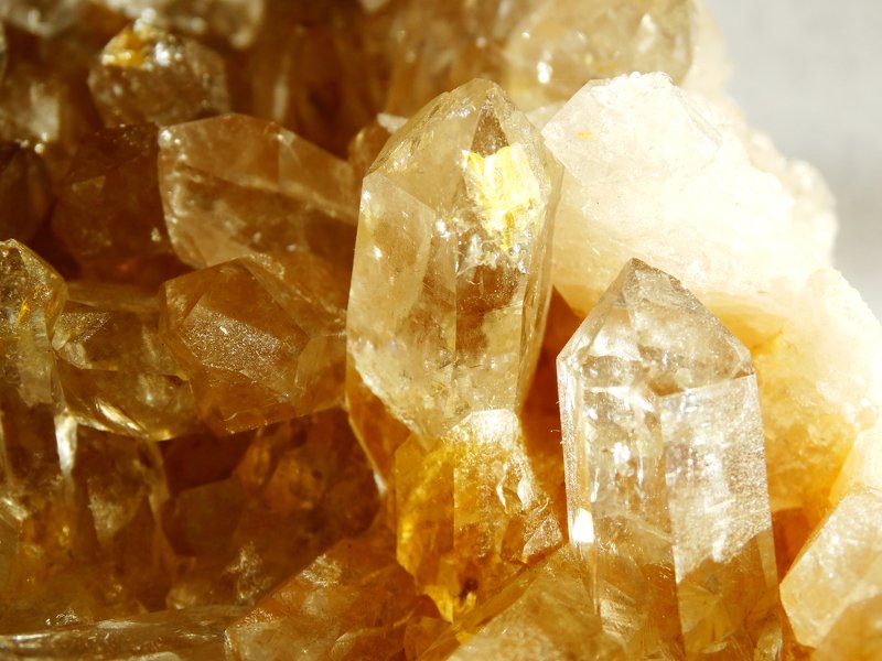 Citrine: Ο κρύσταλλος που ίσως σας βοηθήσει να πλουτίσετε  [εικόνες] | iefimerida.gr 1