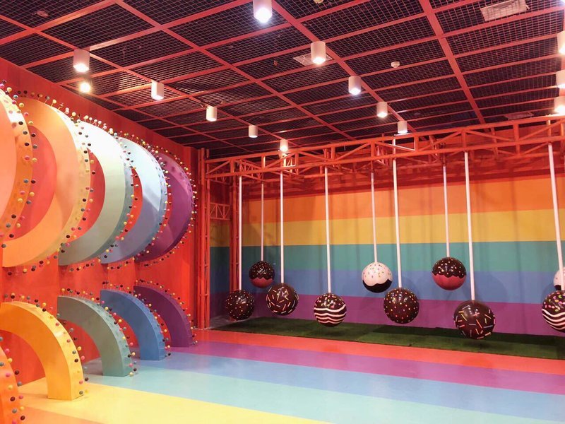 Ενα μουσείο για γλυκατζήδες -Με πελώρια ζαχαρωτά, μαλλί της γριάς και ντόνατς για δοκιμή [εικόνες] | iefimerida.gr 1