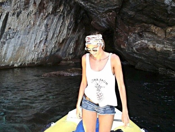 Αυτή είναι η Βαρβάρα, η όμορφη σύντροφος του Γιάννη Δρυμωνάκου [εικόνες] | iefimerida.gr 4