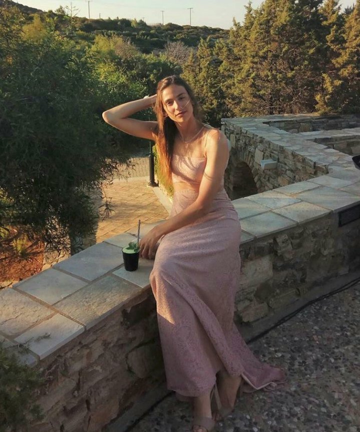 Αυτή είναι η Βαρβάρα, η όμορφη σύντροφος του Γιάννη Δρυμωνάκου [εικόνες] | iefimerida.gr 6