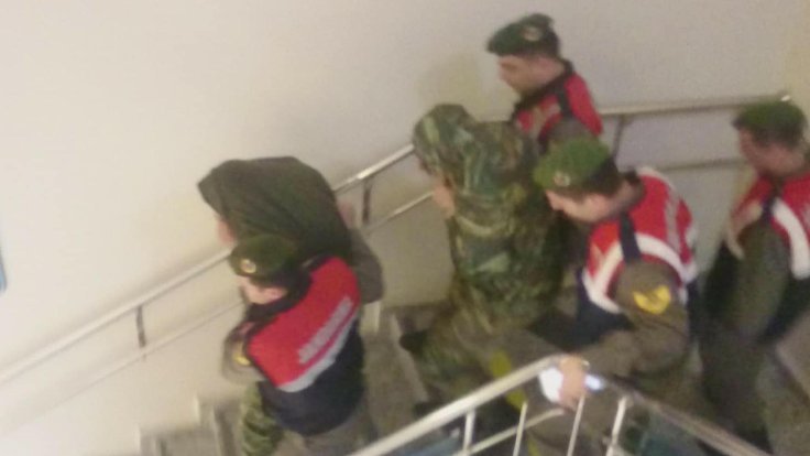 Στο «κόκκινο» η αγωνία για τους δύο Ελληνες στρατιωτικούς -Σήμερα η δίκη [εικόνες & βίντεο] | iefimerida.gr 3