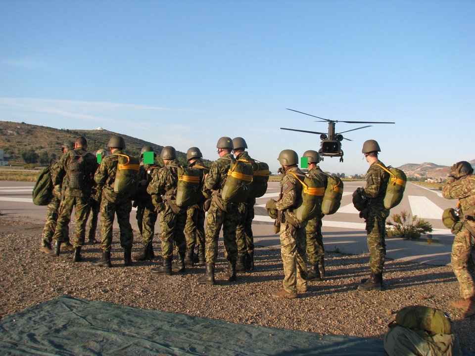 Οι καλύτεροι των καλύτερων στον Στρατό -Διέταξε έκτακτη άσκηση ο Καμμένος, με την επίλεκτη Δύναμη Δέλτα [εικόνες & βίντεο] | iefimerida.gr 1