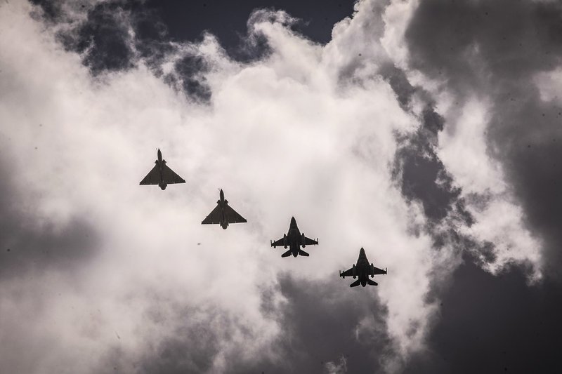 Αυτοί είναι οι καλύτεροι των αιθέρων -Μάγεψαν οι πιλότοι και τα μαχητικά στην άσκηση «Ηνίοχος» [εικόνες] | iefimerida.gr 8