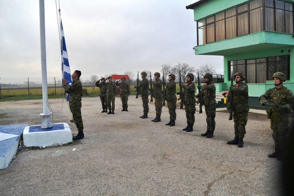 Ο Αρχηγός ΓΕΣ στον Εβρο – Περίπολο στα σύνορα με την Τουρκία και διανυκτέρευση στο φυλάκιο [εικόνες] | iefimerida.gr 0
