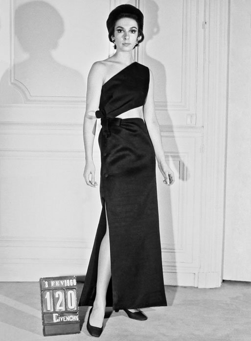 Givenchy: Ο σχεδιαστής πίσω από το θρυλικότερο «μικρό μαύρο φόρεμα» όλων των εποχών [εικόνες] | iefimerida.gr 18