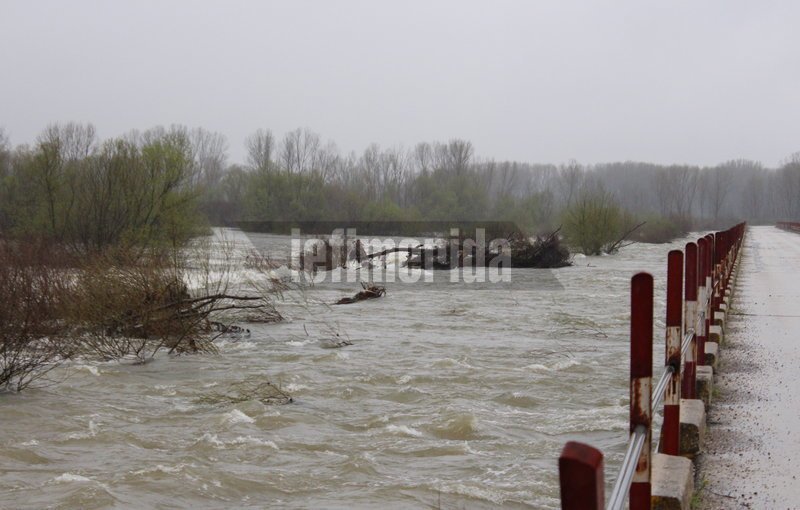 Οδοιπορικό του iefimerida στον πλημμυρισμένο Εβρο: Σε κατάσταση συναγερμού οι Αρχές [εικόνες] | iefimerida.gr 0