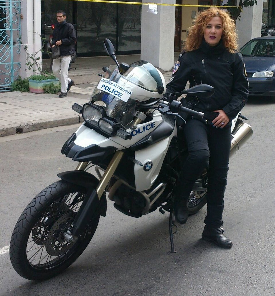 Το καθημερινό πρόγραμμα μιας γυναίκας αστυνομικού στην ομάδα ΔΙΑΣ, μίας ιατροδικαστού και μιας πρόεδρου | iefimerida.gr 2