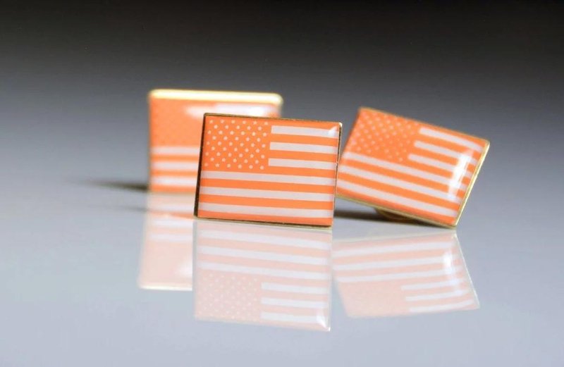 Αυτή την καρφίτσα θα φορέσουν στα Οσκαρ -Κατά της ένοπλης βίας [εικόνα] | iefimerida.gr 0