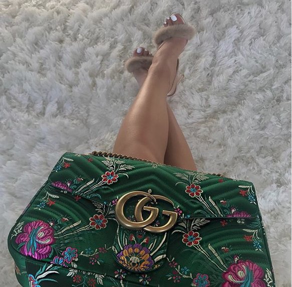 Μέσα στο δωμάτιο με τις πανάκριβες τσάντες της Κάιλι Τζένερ- Θησαυρός αξίας 1 εκατομμυρίου [εικόνα] | iefimerida.gr 5