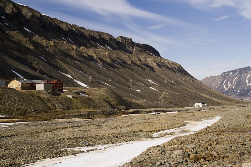 Το χωριό όπου οι κάτοικοι απαγορεύεται να πεθάνουν εκεί [εικόνες]  | iefimerida.gr 3