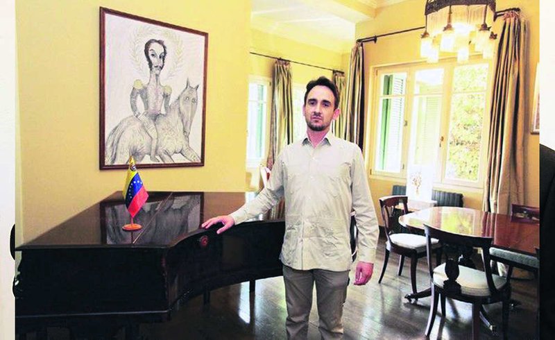 Ο Μαδούρο χρωστά ενοίκια χιλιάδων ευρώ στη χήρα του Δημήτρη Μητροπάνου [βίντεο]  | iefimerida.gr 1