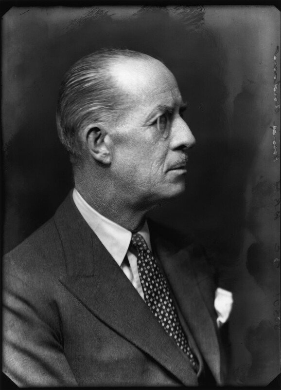 Γιατί η βασίλισσα Ελισάβετ δεν επισκέφθηκε ποτέ την Ελλάδα [εικόνες] | iefimerida.gr 13