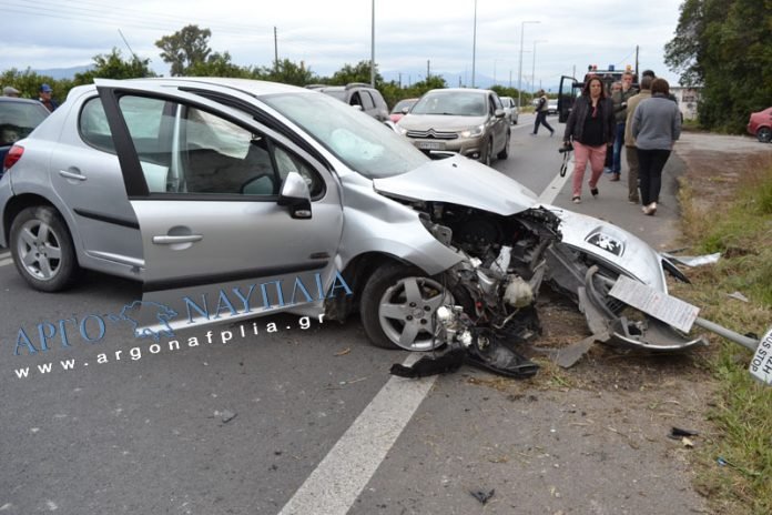 Θανατηφόρο τροχαίο στο Ναύπλιο- Οδηγός βρήκε τραγικό θάνατο σε σύγκρουση με τρακτέρ [εικόνες & βίντεο] | iefimerida.gr 1