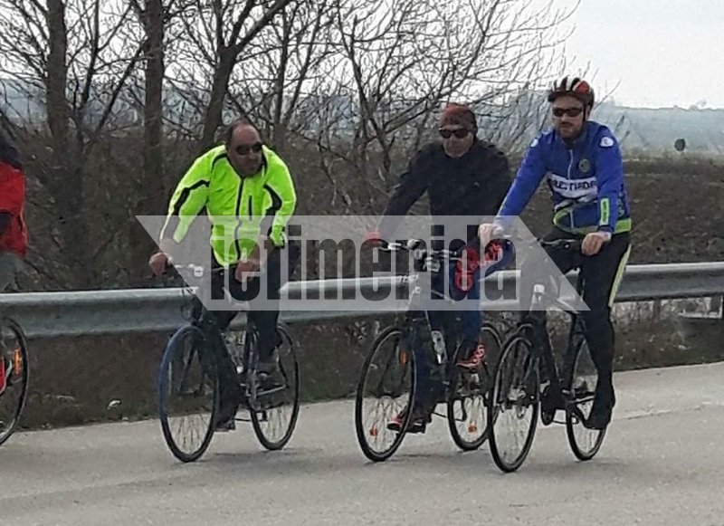 Ορεστιάδα: Συγκέντρωση για τους 2 στρατιωτικούς -Πούλμαν από τη Β. Ελλάδα [εικόνες] | iefimerida.gr 5