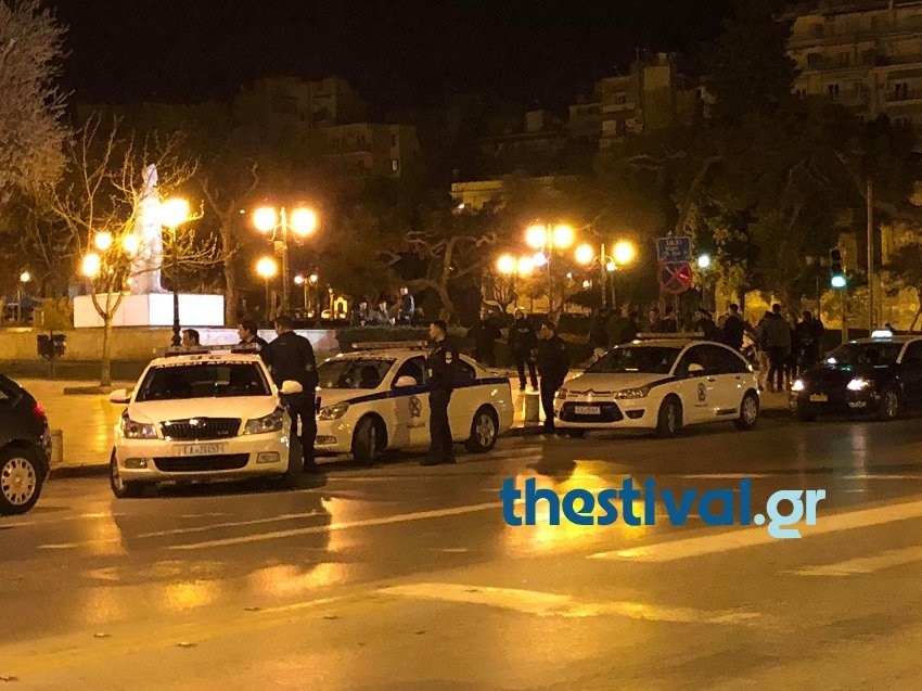 Θεσσαλονίκη: Εφοδος οπαδών του ΠΑΟΚ στα γραφεία του ΣΥΡΙΖΑ [εικόνες] | iefimerida.gr 0