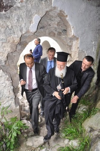 Οι Τούρκοι αναστηλώνουν και τη Μονή Βαζελώνος μετά την Παναγία Σουμελά [εικόνες]  | iefimerida.gr 4