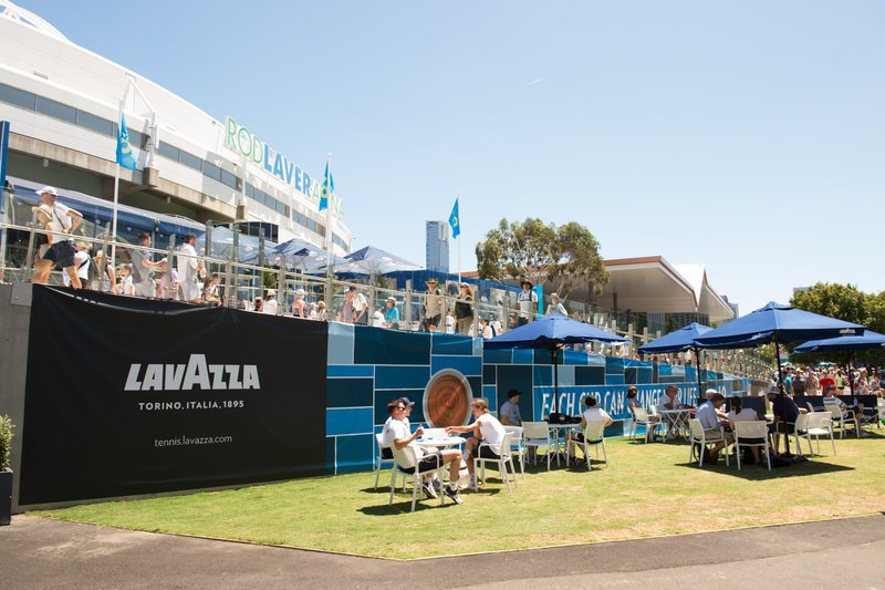 LAVAZZA: Οταν ο καφές παντρεύεται το τένις [εικόνες] | iefimerida.gr 0