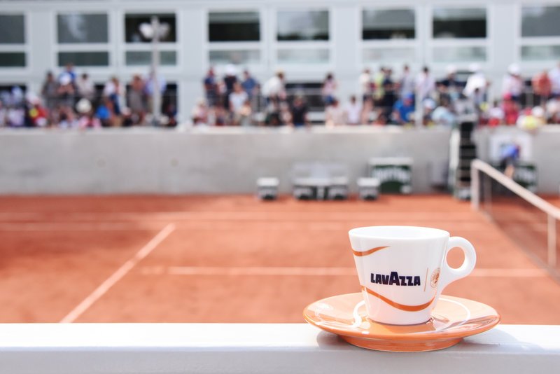 LAVAZZA: Οταν ο καφές παντρεύεται το τένις [εικόνες] | iefimerida.gr 1