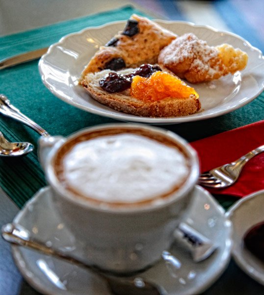 Το ξενοδοχείο στα Ζαγοροχώρια που βραβεύτηκε για το καλύτερο πρωινό στην Ελλάδα -Από παραδοσιακές πίτες, μέχρι τραχανά [εικόνες] | iefimerida.gr 12