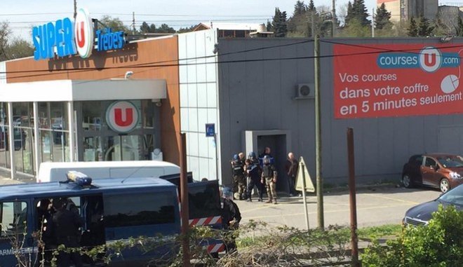Νότια Γαλλία: Τζιχαντιστής κρατά ομήρους σε σούπερ μάρκετ -Δύο θύματα | iefimerida.gr 1