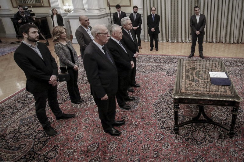 Χαμόγελα και εκπλήξεις στο Προεδρικό Μέγαρο -Οσα έγιναν στην ορκωμοσία | iefimerida.gr 9