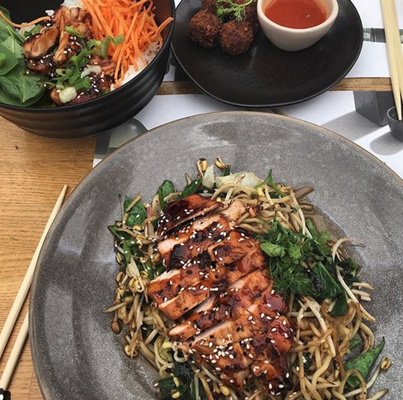 Ράμεν: Μόνο σε αυτό το μαγαζί στην Αθήνα μπορείς να γευτείς την περίφημη ασιατική σούπα που φτιάχνουν στο MasterChef [εικόνες] | iefimerida.gr 9