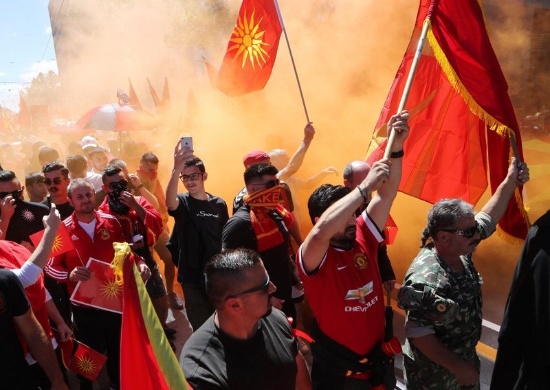 Διαδηλώσεις Σκοπιανών στην Αυστραλία -«Το όνομα της Μακεδονίας δεν πουλιέται» [εικόνες] | iefimerida.gr 1