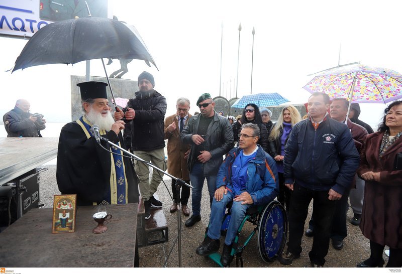 Θεσσαλονίκη: Συγκέντρωση για τους 2 στρατιωτικούς -Ζήτησαν την άμεση απελευθέρωσή τους [εικόνες & βίντεο] | iefimerida.gr 4
