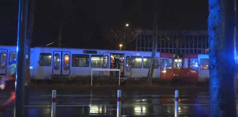 Δεκάδες τραυματίες από τη σύγκρουση δύο τραμ στην Κολωνία [εικόνες & βίντεο] | iefimerida.gr 0