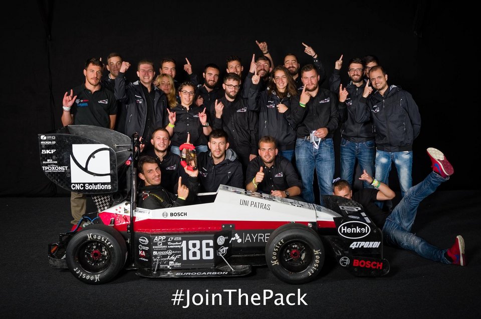 Ελληνες φοιτητές έφτιαξαν δύο υπερσύγχρονα ηλεκτρικά αγωνιστικά μονοθέσια [εικόνες] | iefimerida.gr 0