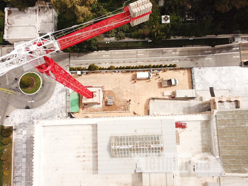 Αποκλειστικό: Η Βουλή από ψηλά -Δείτε σε video drone τις εργασίες επισκευής στο θόλο και τον τεράστιο γερανό [βίντεο] | iefimerida.gr 8