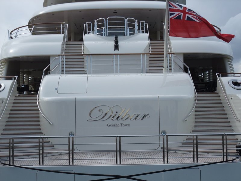 Dilbar: Το μεγαλύτερο γιοτ στον κόσμο, με την πισίνα των 185 τ.μ., βρίσκεται στην Κύπρο! [εικόνες & βίντεο] | iefimerida.gr 5