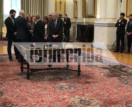 Χαμόγελα και εκπλήξεις στο Προεδρικό Μέγαρο -Οσα έγιναν στην ορκωμοσία | iefimerida.gr 1