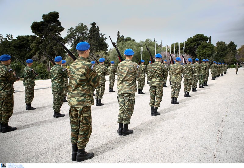 «Παρουσιάστε, αρμ!» -Στρατιωτικά παραγγέλματα στο Ζάππειο [εικόνες] | iefimerida.gr 6