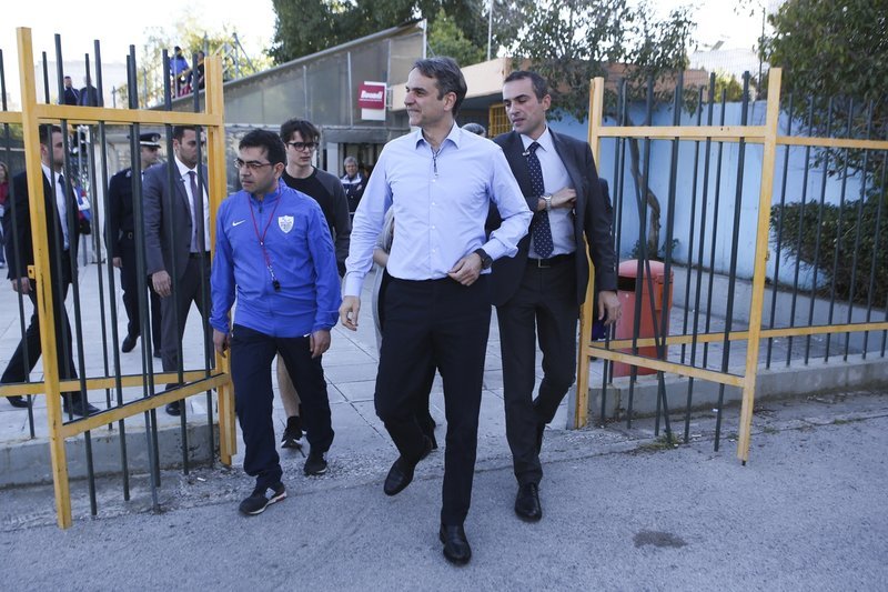 Η ΝΔ έπαιξε μπάλα με ομάδα Ρομά -Δύο γκολ σημείωσε ο Μητσοτάκης [εικόνες] | iefimerida.gr 9