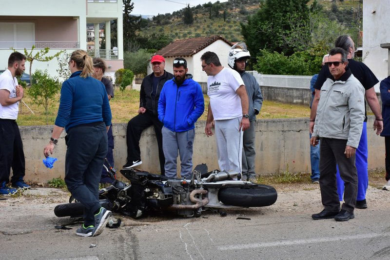  Τροχαίο δυστύχημα με έναν νεκρό στο Ναύπλιο -Ανήμερα Μ. Παρασκευής [εικόνες & βίντεο] | iefimerida.gr 1