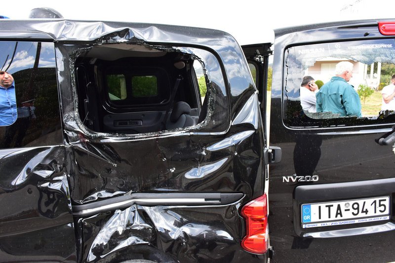  Τροχαίο δυστύχημα με έναν νεκρό στο Ναύπλιο -Ανήμερα Μ. Παρασκευής [εικόνες & βίντεο] | iefimerida.gr 2