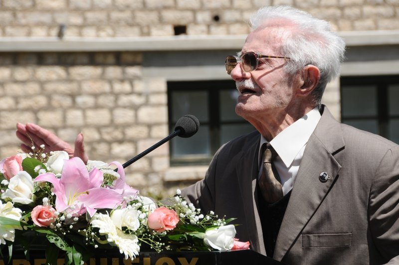 «Εφυγε» ο θρυλικός καπετάν Ερμής σε ηλικία 100 ετών -Συναγωνιστής του Βελουχιώτη [εικόνες] | iefimerida.gr 3