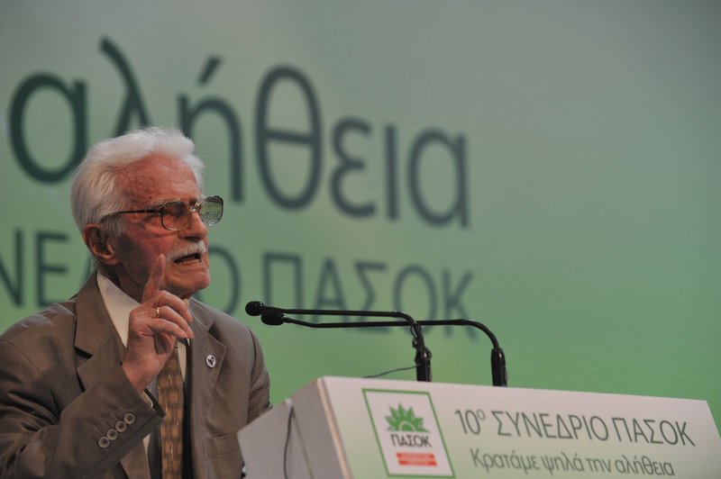 «Εφυγε» ο θρυλικός καπετάν Ερμής σε ηλικία 100 ετών -Συναγωνιστής του Βελουχιώτη [εικόνες] | iefimerida.gr 6