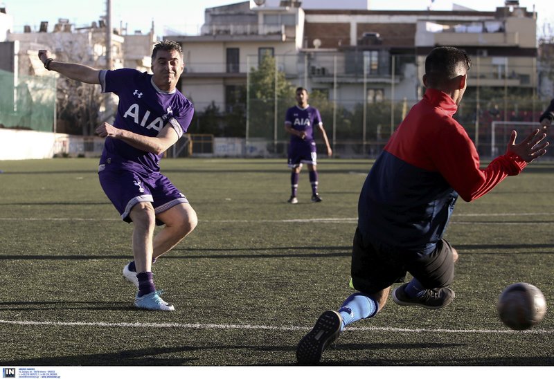 Η ΝΔ έπαιξε μπάλα με ομάδα Ρομά -Δύο γκολ σημείωσε ο Μητσοτάκης [εικόνες] | iefimerida.gr 18