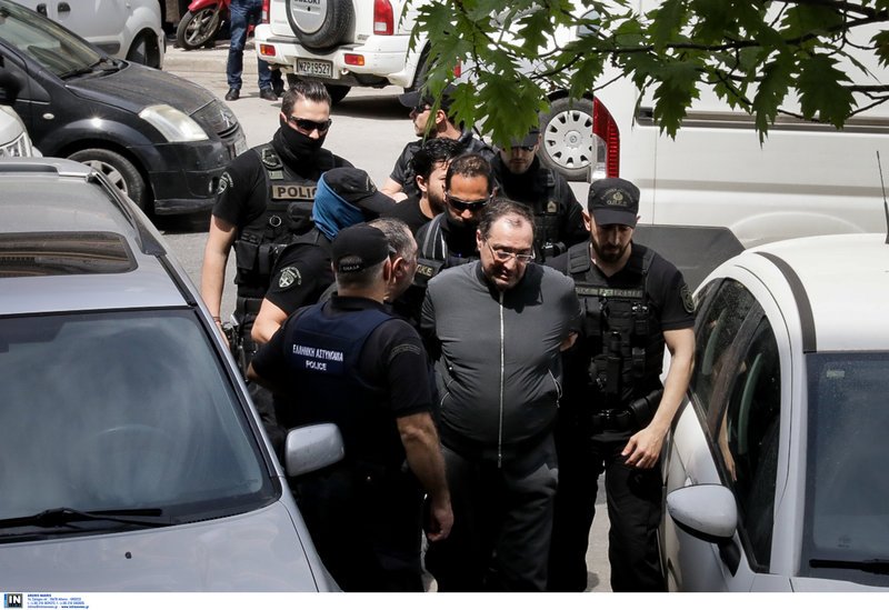 Στα δικαστήρια οι Γεωργιανοί μαφιόζοι -Κρατούνται οι 3 διεθνώς καταζητούμενοι [εικόνες] | iefimerida.gr 4